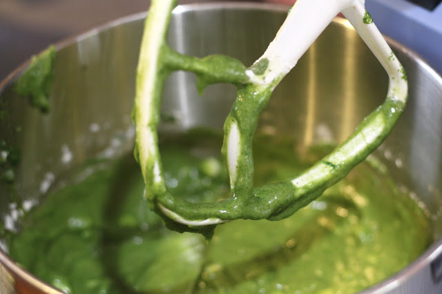 Spinach cake batter