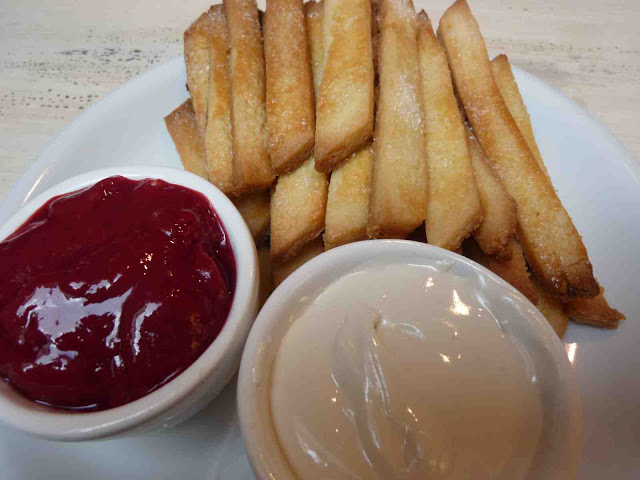French Fries Cookies with Raspberry and Vanilla Frosting Dips