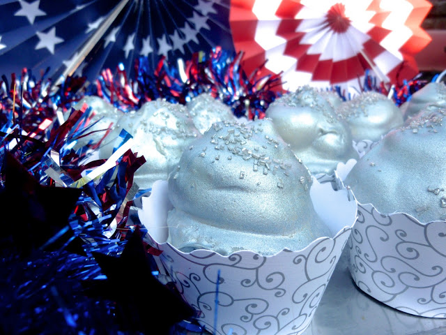 Patriotic Sliver, Red, White & Blue Hi Hat Cupcakes