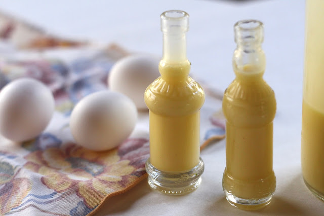 Homemade Egg Liquor