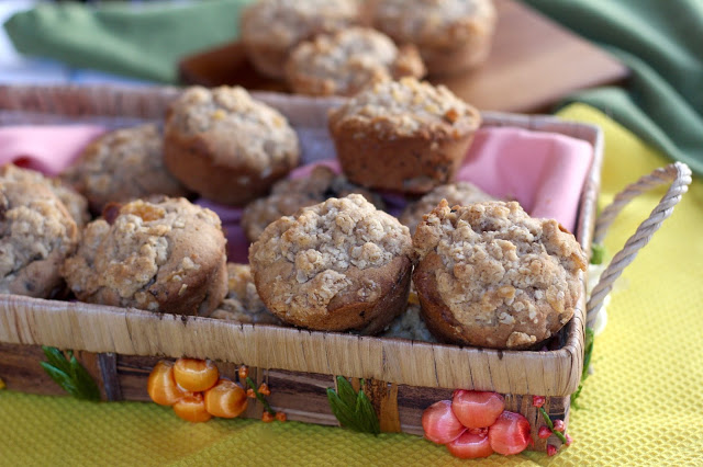 FIG DATE MUFFINS WITH OATMEAL GINGER STREUSEL