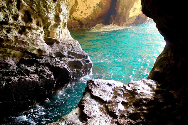 Rosh Hankira Grottos