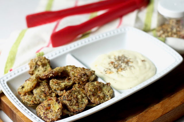 Everything Fried Pickles with Horseradish Cream Sauce