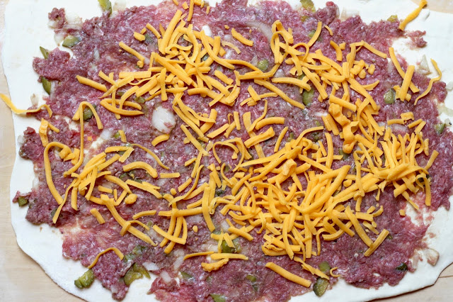 cheeseburger strudel rollups