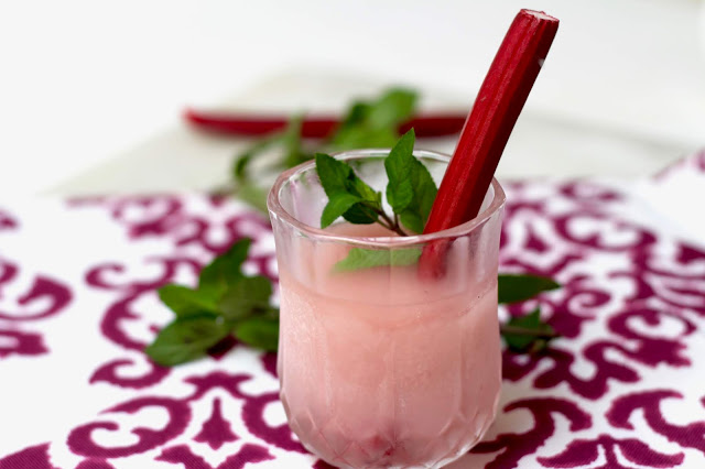 Rhubarb Mint Frosé