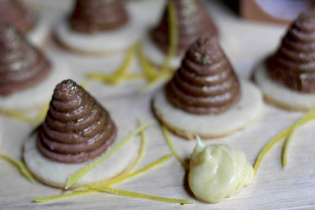 Lemon Honey Beehive cookies