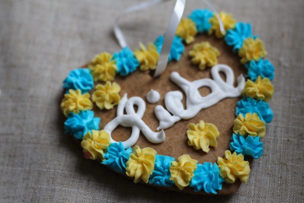 Oktoberfest Gingerbread Hearts