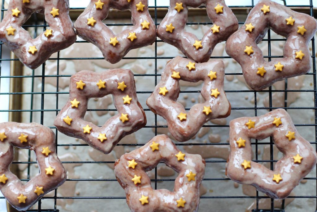 Lebkuchen Star Doughnuts