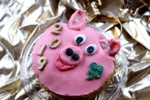 Lucky Pig Marzipan Champagne Torte