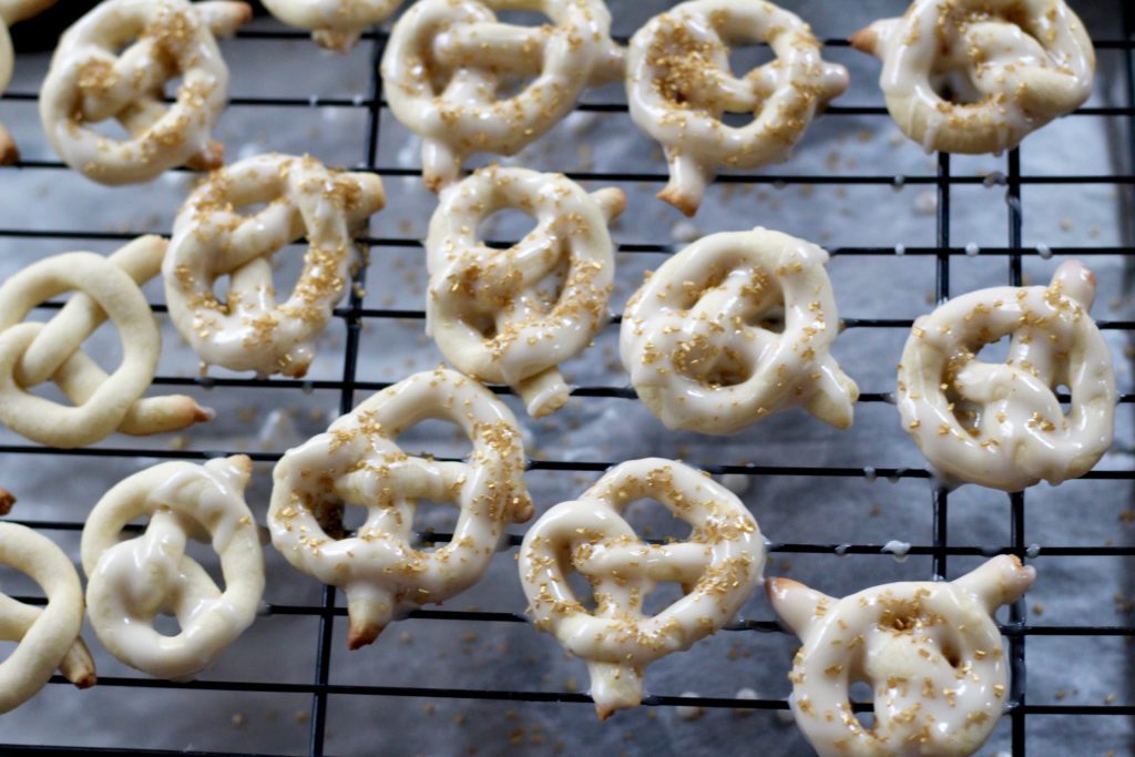 Vanilla Glazed Pretzel Cookies