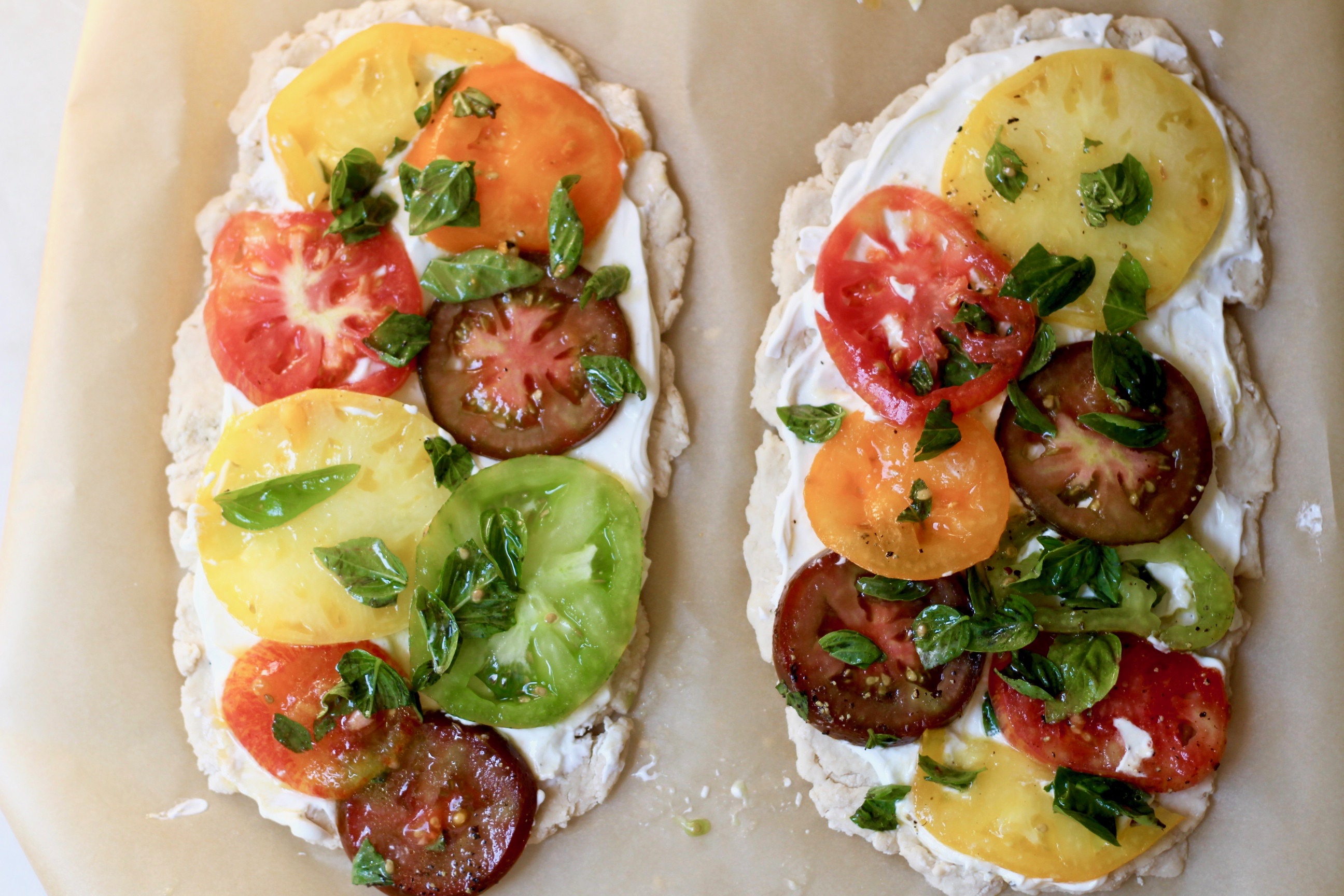 HIERLOOM TOMATO BASIL FLAMMKUCHEN