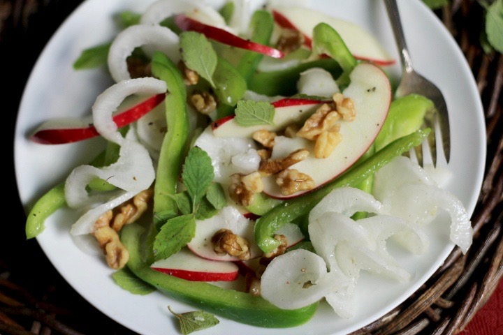 Apple Daikon Radish Salad