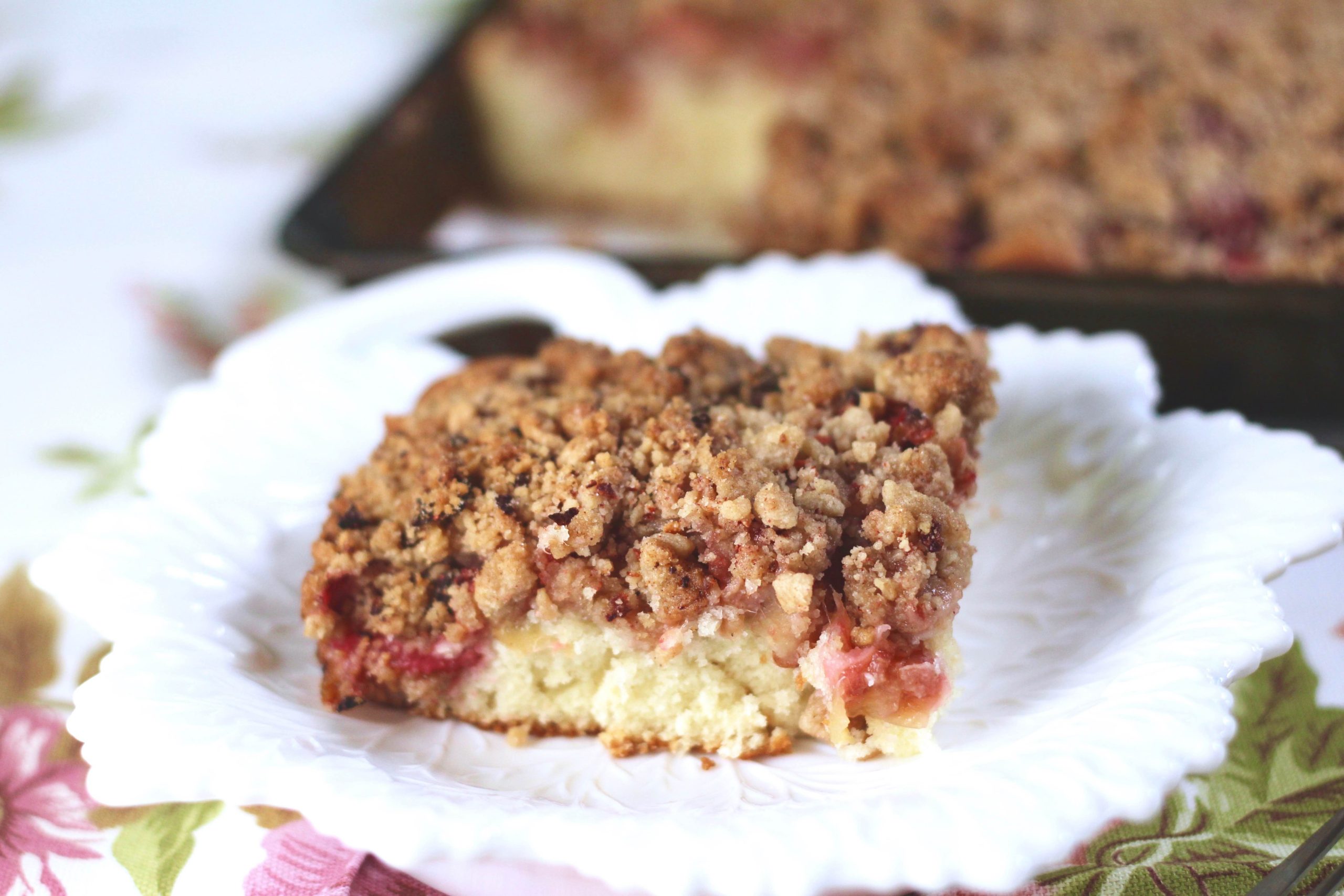 Rhubarb Raspberry Streusel Cake