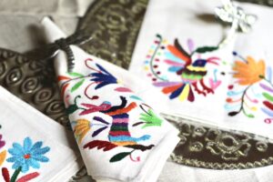 Maestras Artesanas Embroidered napkins