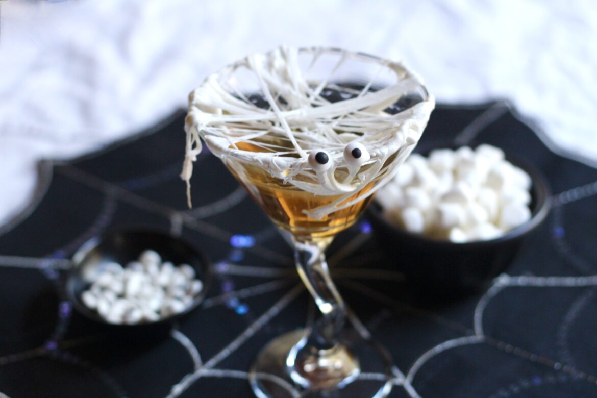 Toasted Marshmallow Mummy Martini
