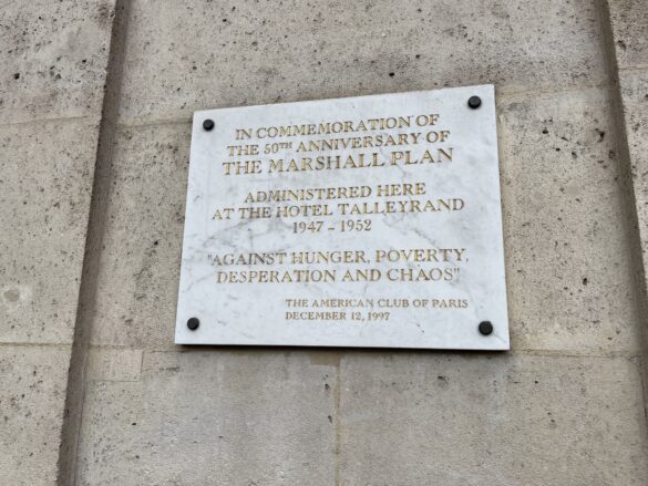 9 top paris stops - Paris memorial ww2