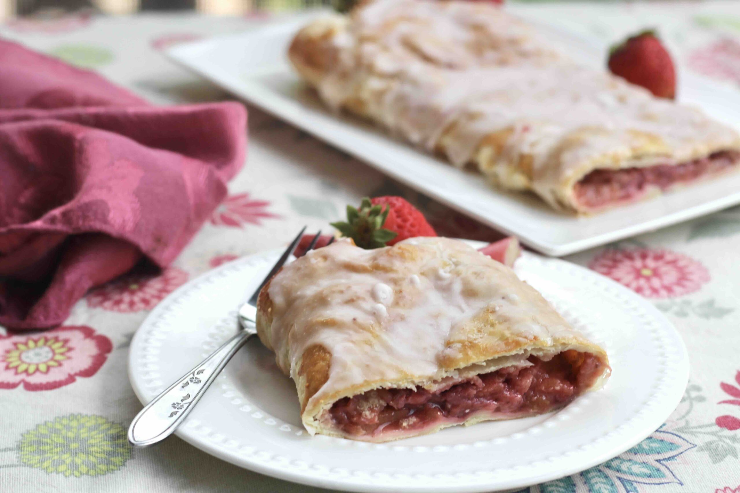 EASY STRAWBERRY RHUBARB STRUDEL