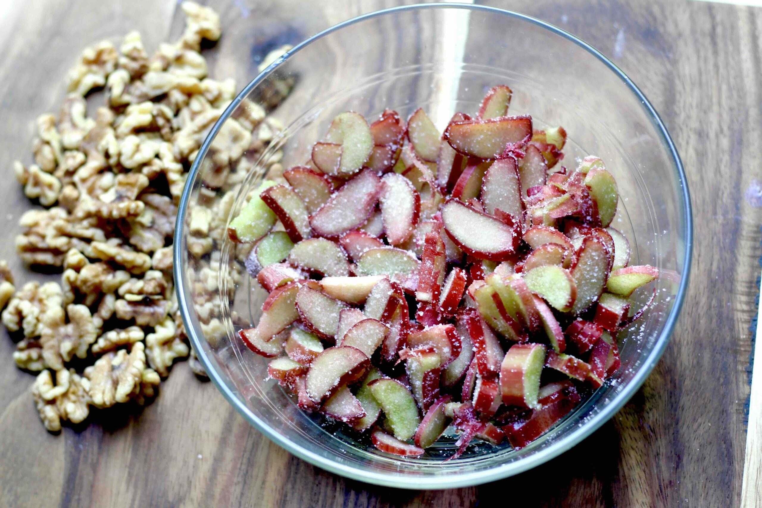 Sugared rhubarb raw walnuts