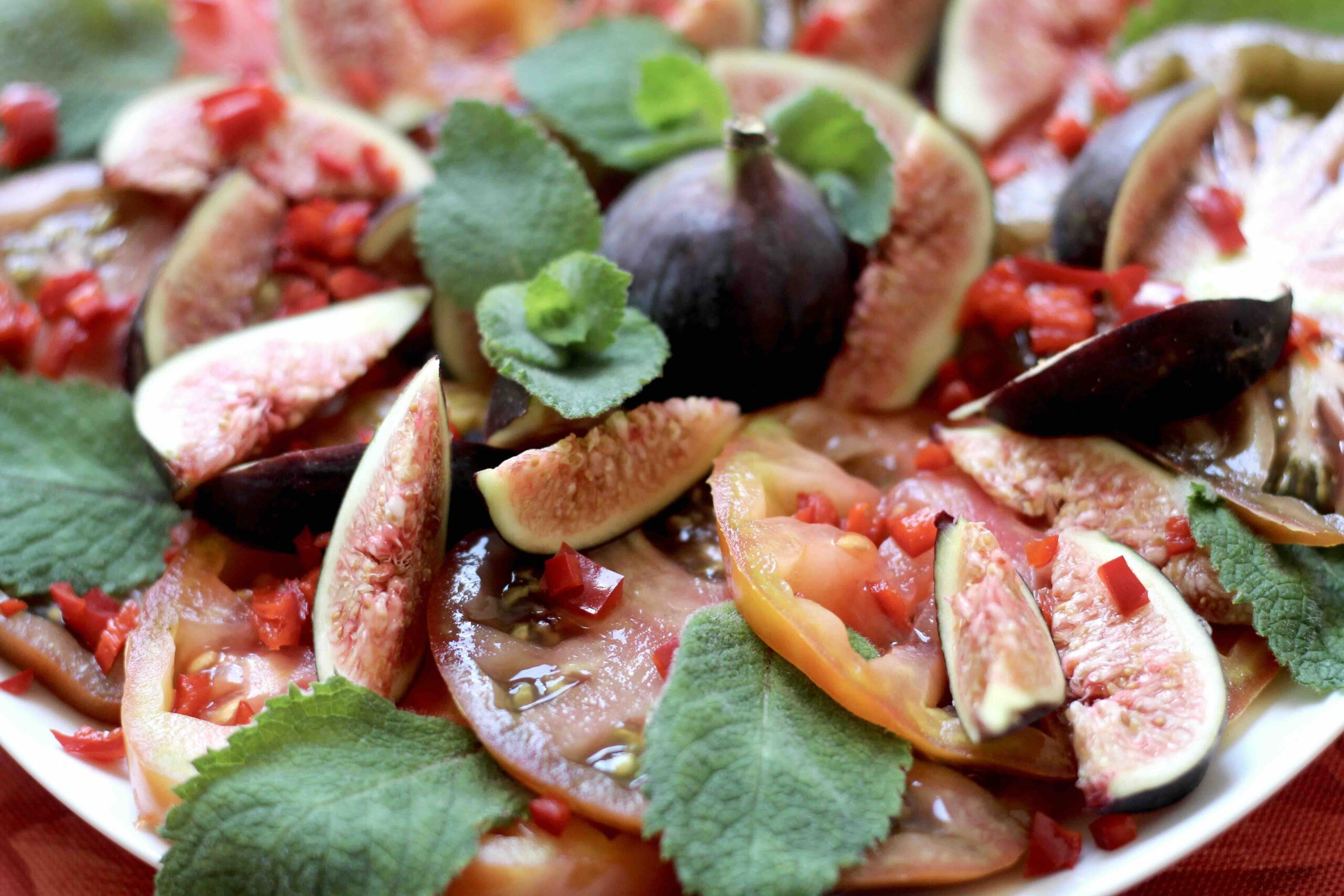 Tomato Fig Mint Salad