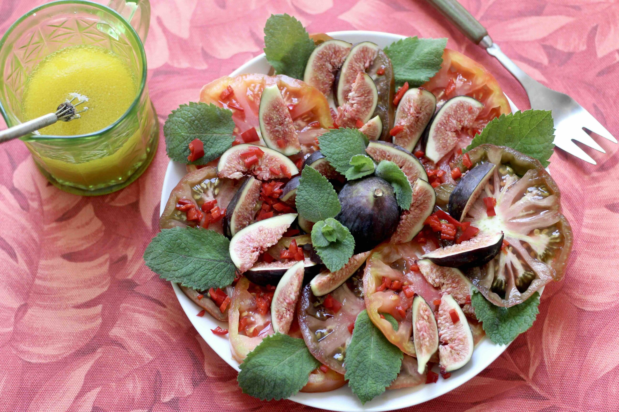 Tomato Fig Mint Salad