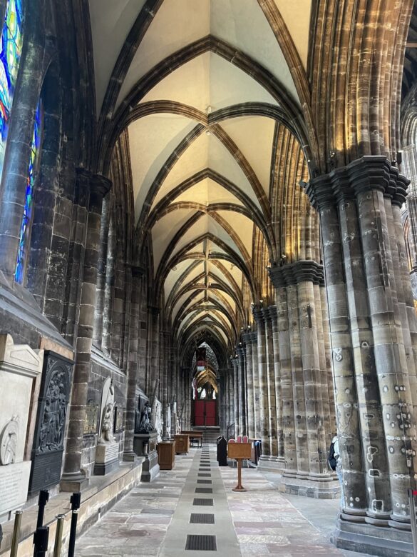 6 Gorgeous Glasgow Stops - Glasgow Cathedral Scotland