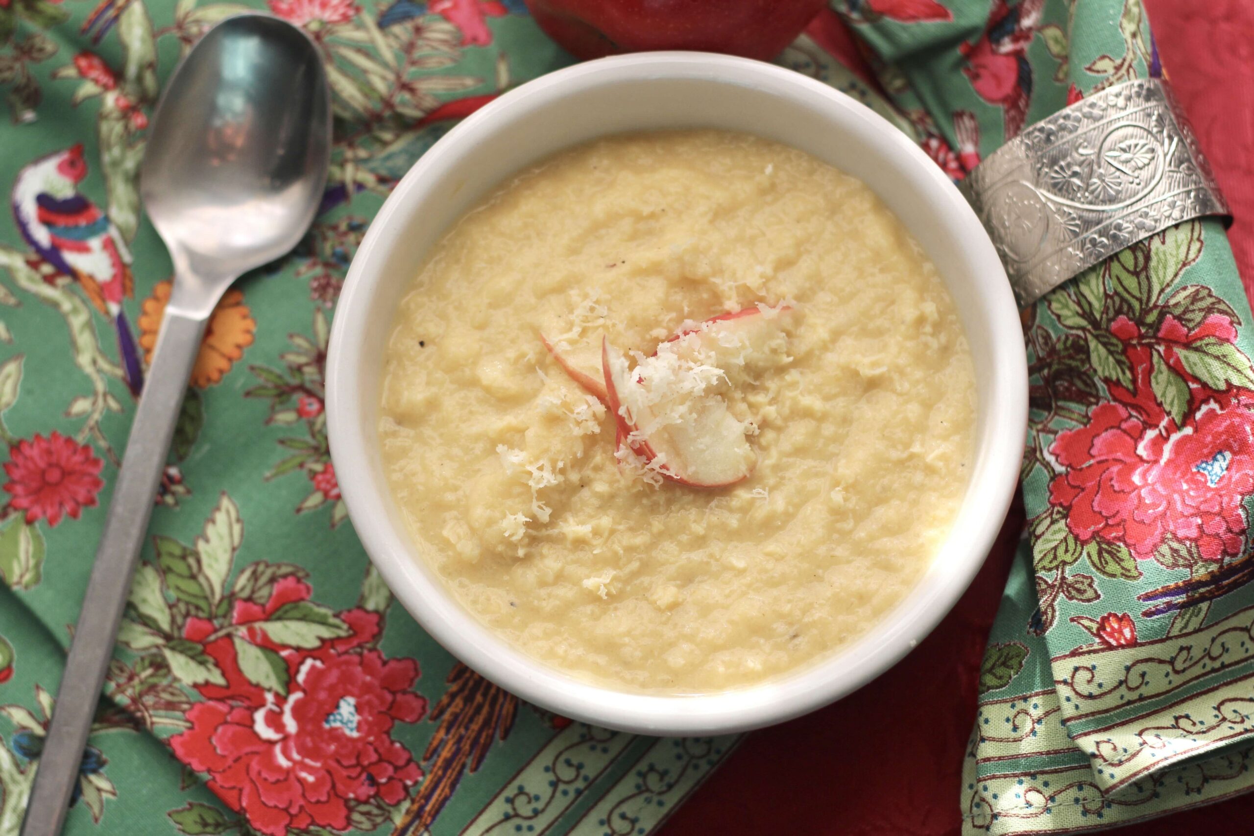 Kohlrabi Apple Horseradish Soup