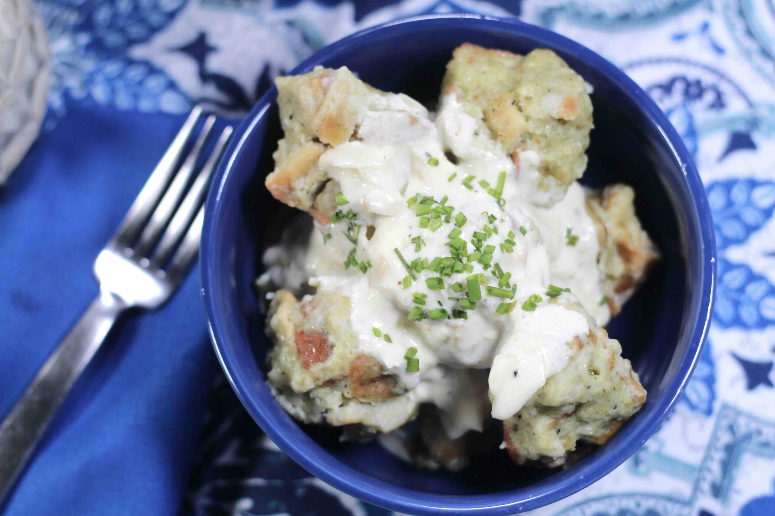 Pesto Bread Knödel with garlic cream sauce