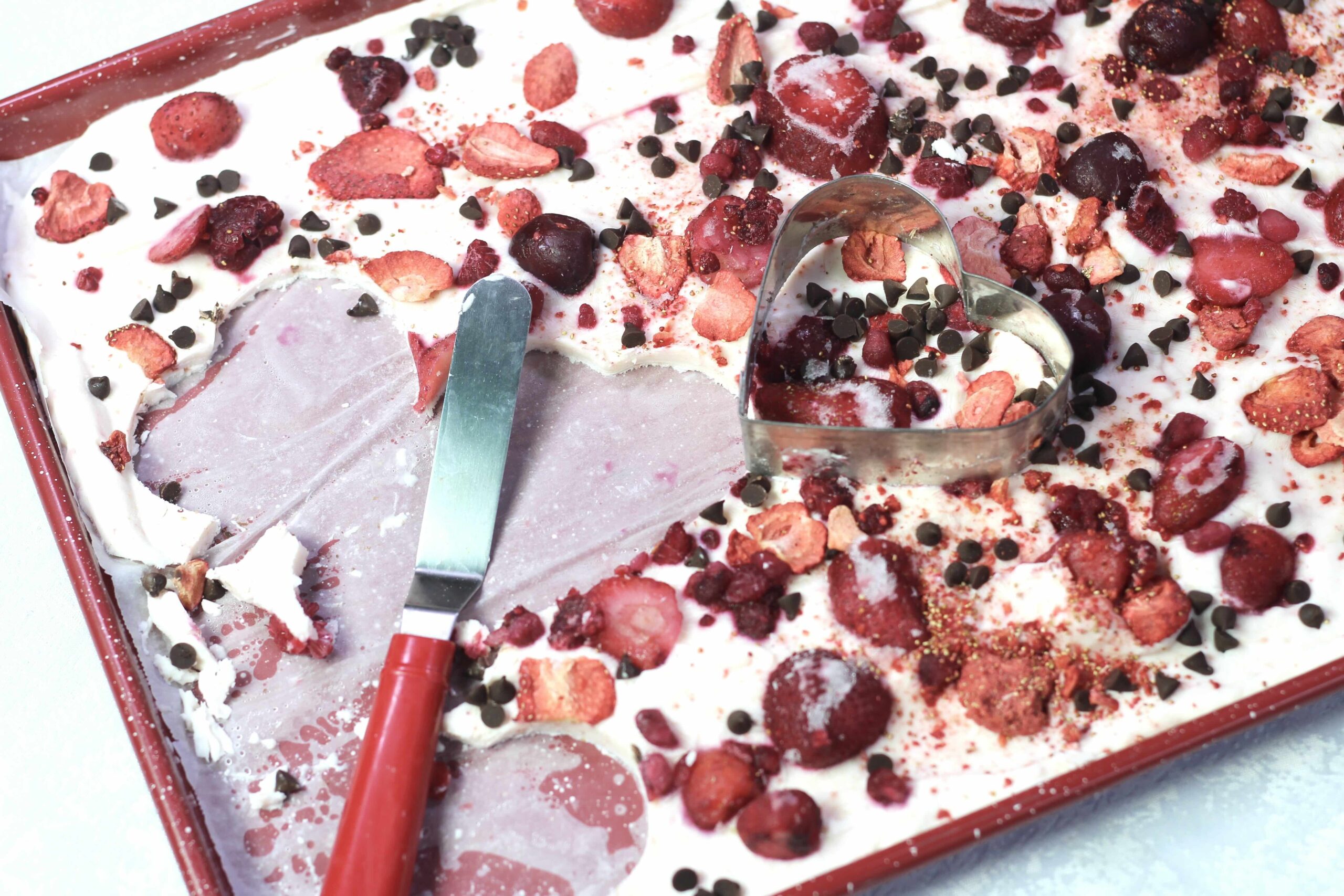 Valentine's Frozen Yogurt Bark