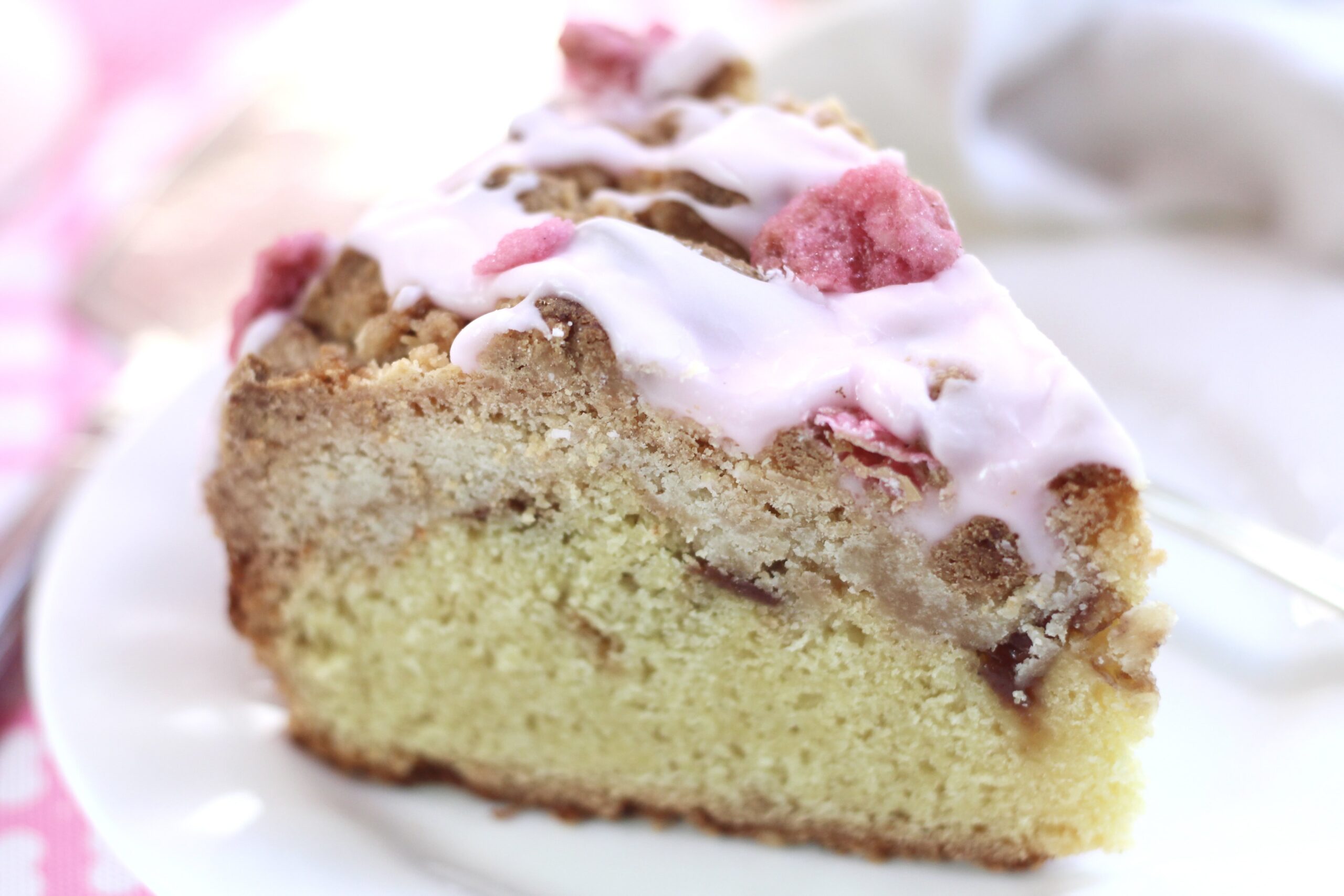 Rose Jam Streusel Cake