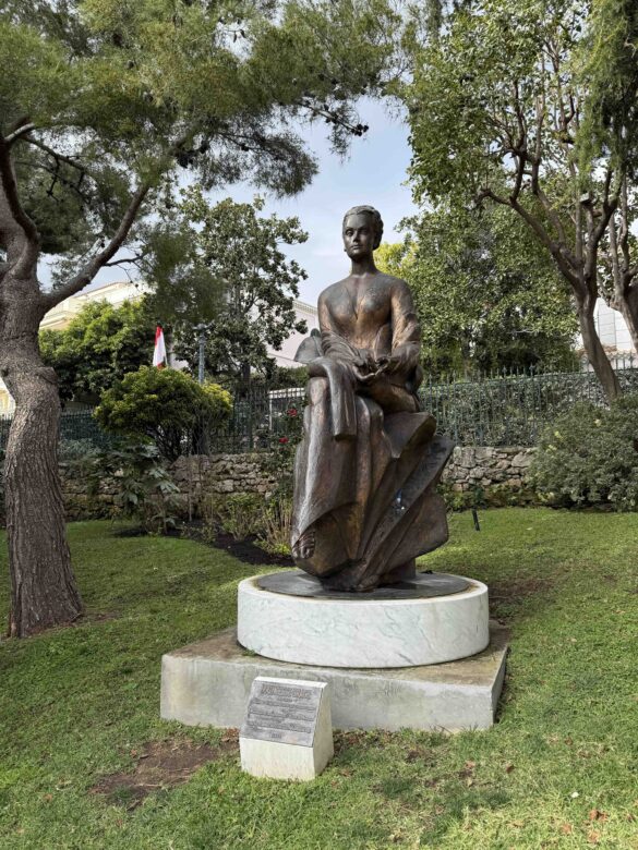 Meandering in Majestic Monaco - Saint Martin Garden Monaco