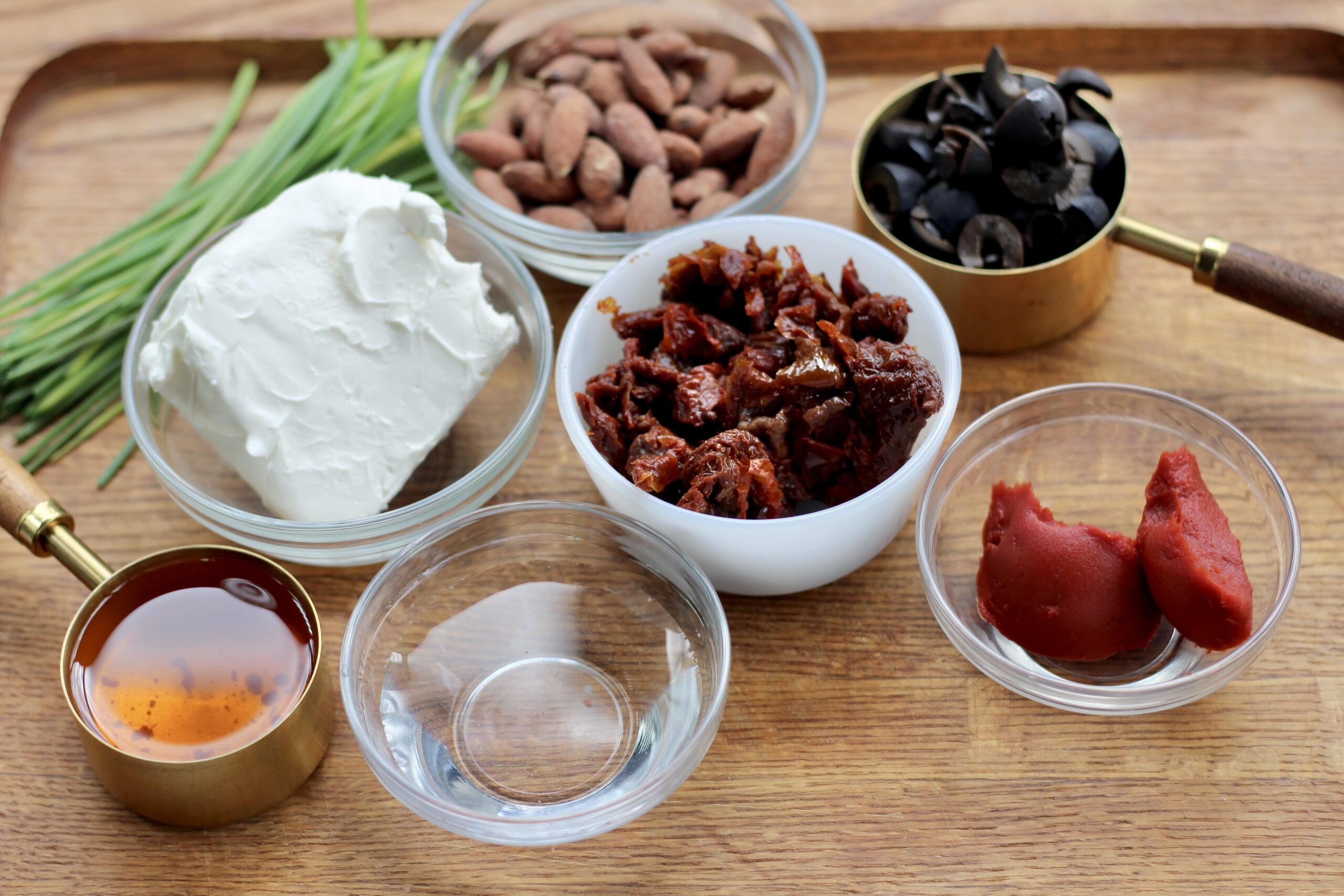Tomato Almond Olive Spread Ingredients