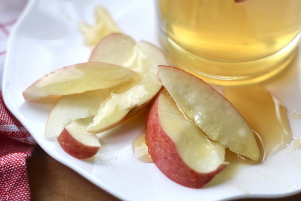 Apple Honey Gin & Tonic