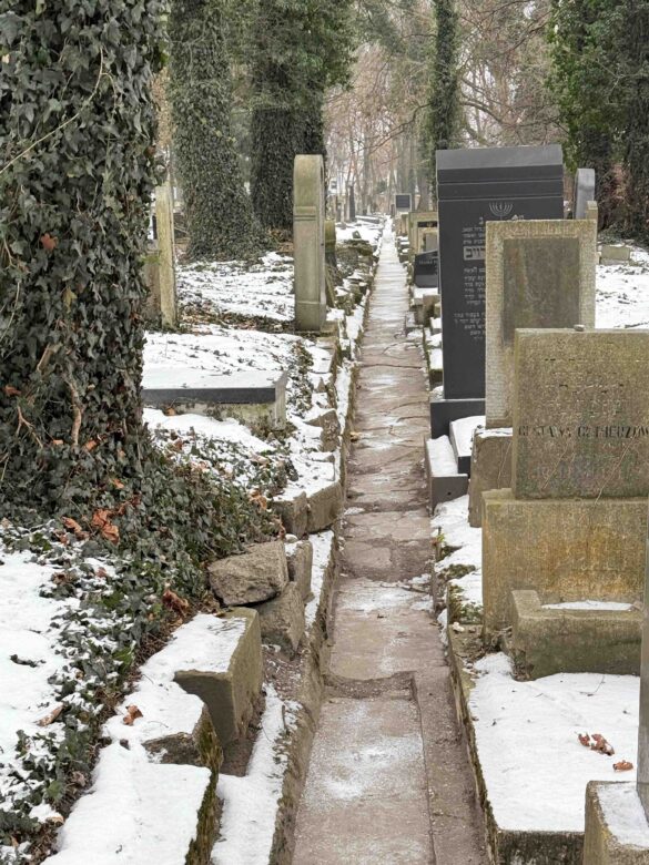 Remuh Cemetery Krakow
